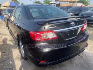 Toyota Corolla 2013 Black