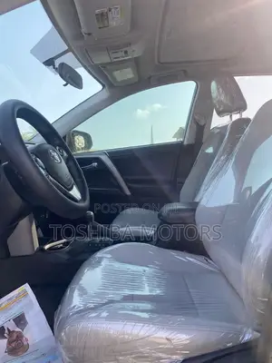 Toyota RAV4 XLE AWD (2.5L 4cyl 6A) 2017 Purple