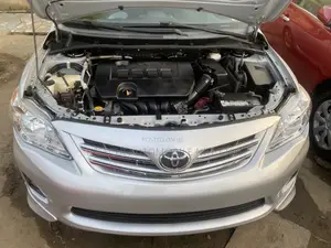 Toyota Corolla S 4dr Sedan (1.8L 4cyl 4A) 2012 Silver