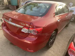 Toyota Corolla 2012 Red