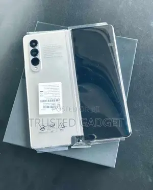 New Samsung Galaxy Z Fold 3 256 GB White