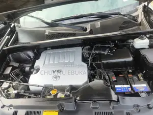 Toyota Highlander Limited 3.5l 4WD 2013 Gray