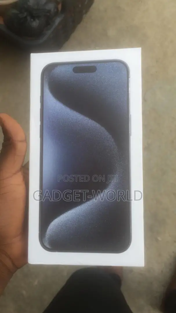 New Apple iPhone 15 Pro Max 256 GB Blue