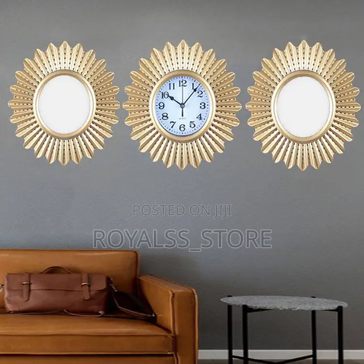 Modern Decorative Mirror With Clock
3 Set