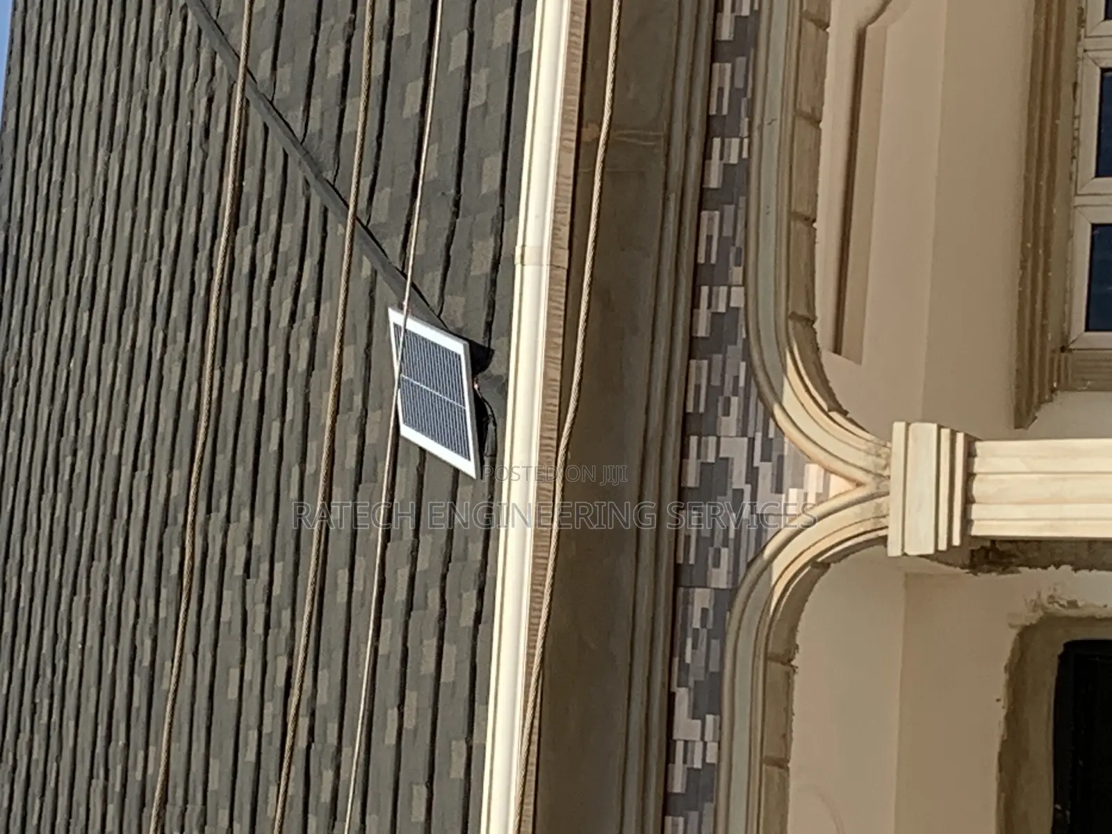 Staircase Motion Sensor Light With Solar Backup