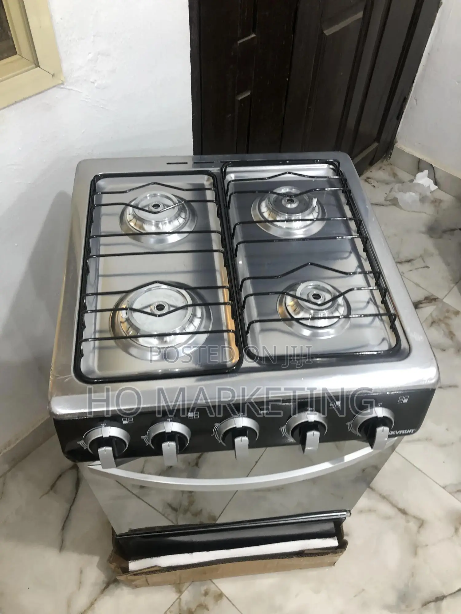 Kitchen Friendly Skyrun Gas Cooker With 4 Burners