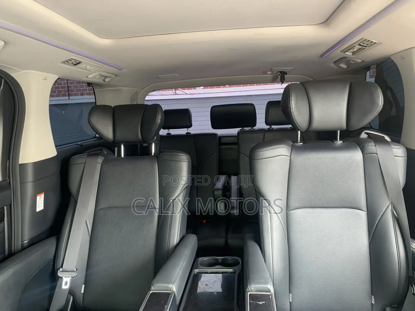 Toyota Granvia 2022 Black
