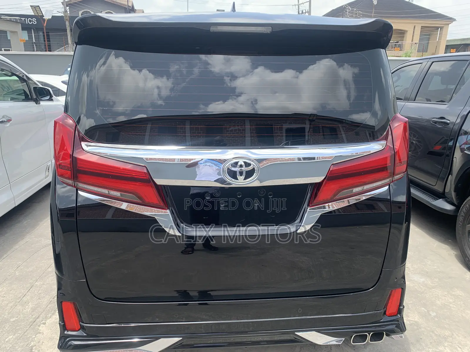 Toyota Granvia 2022 Black
