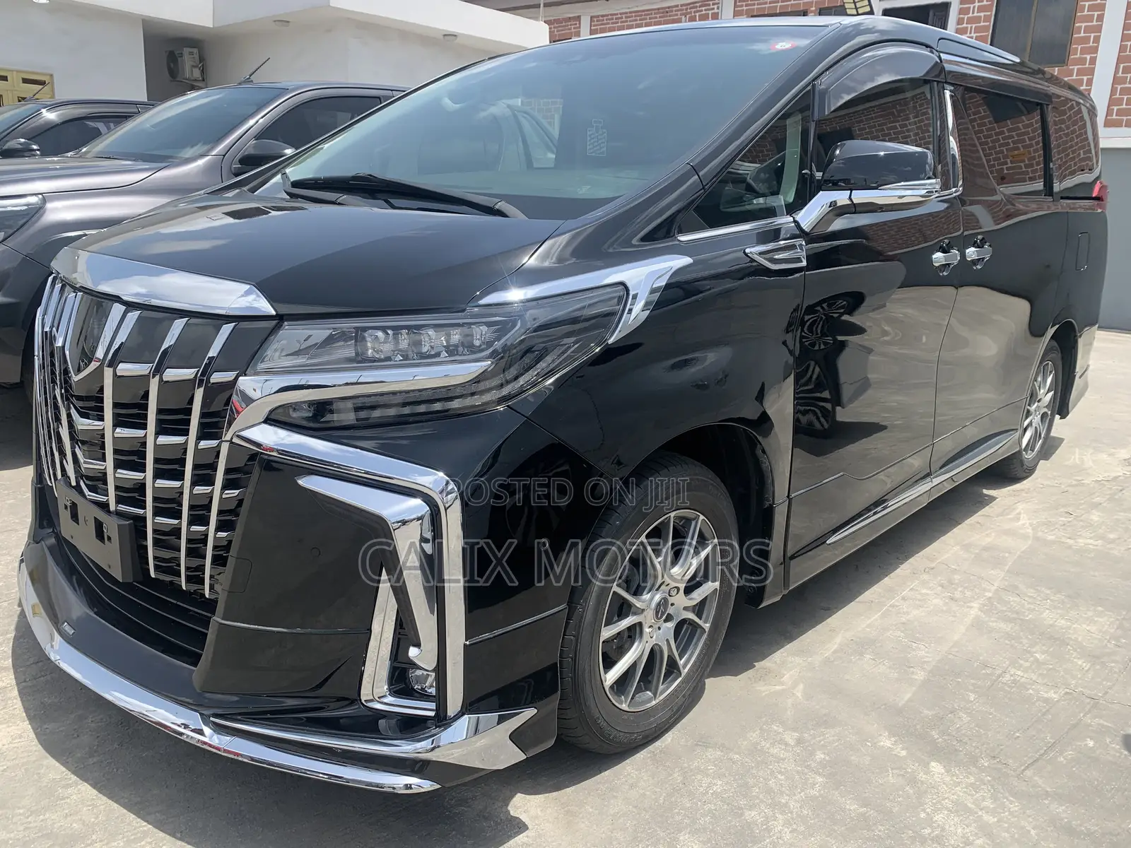 Toyota Granvia 2022 Black