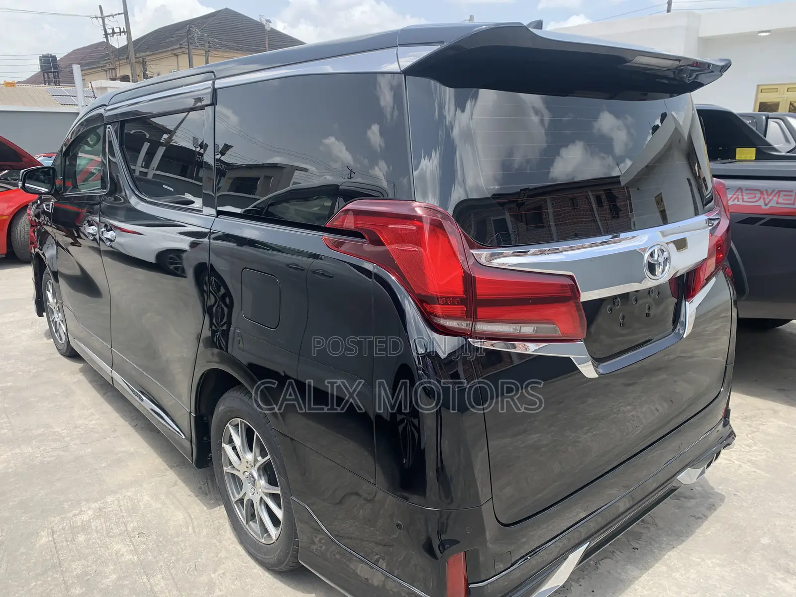 Toyota Granvia 2022 Black