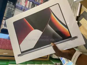 New Laptop Apple MacBook Pro 2021 M1 32GB Apple M1 Pro SSD 4T