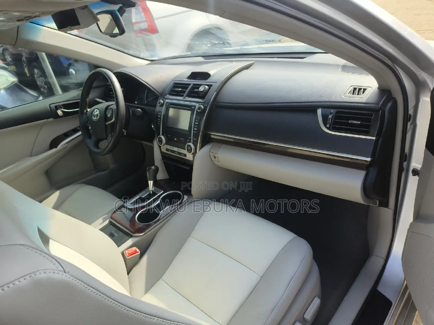 Toyota Camry 2013 Silver