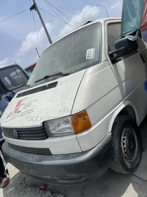 Volkswagen Transporter 2002 White