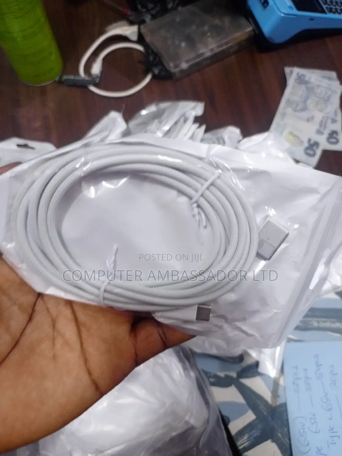 New Macbook Safe 3 Cable
