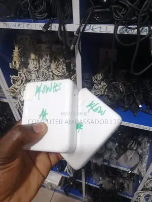 140W Macbook Pro Charger