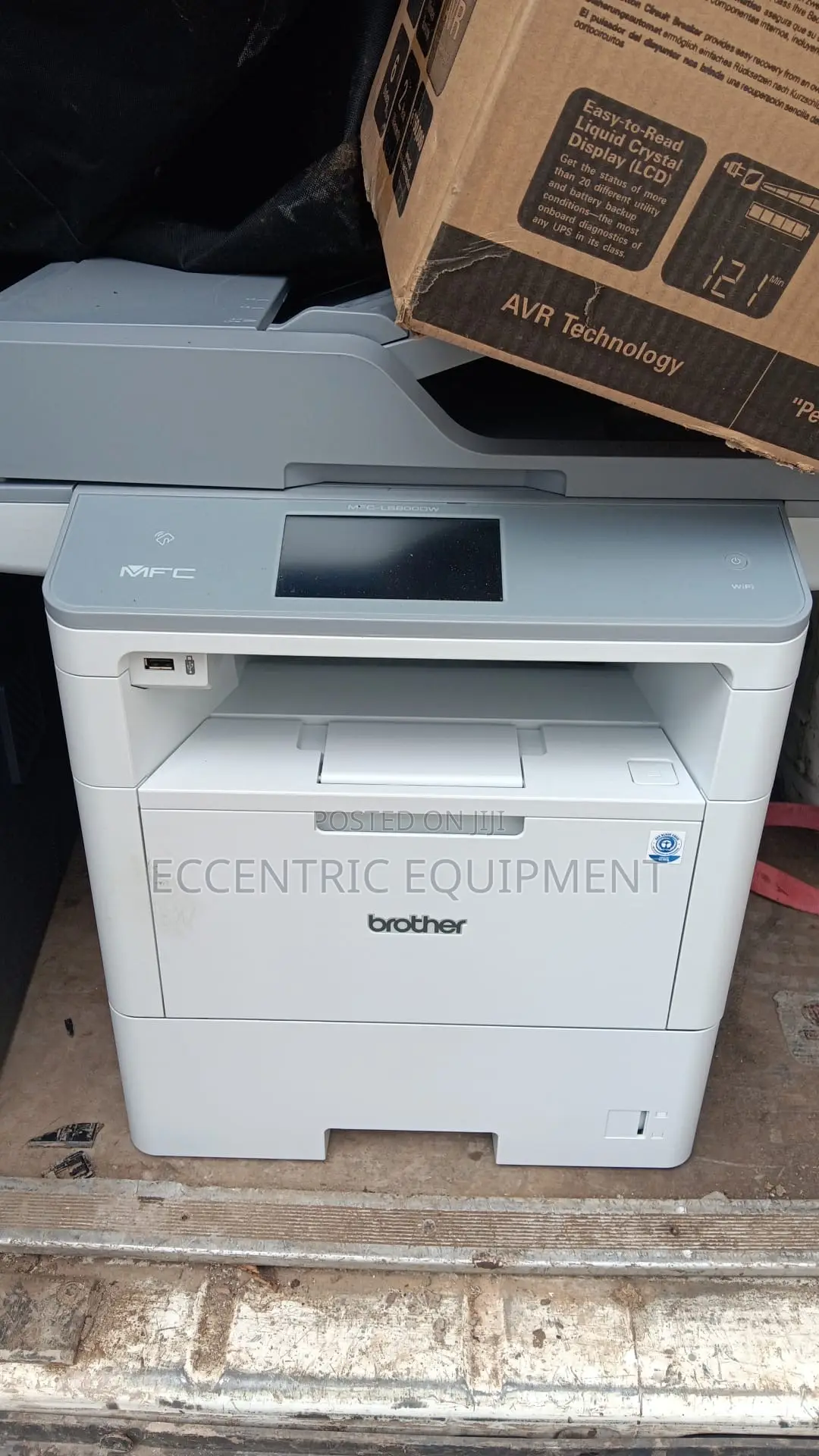 Brother MFC L6800dw Photocopier