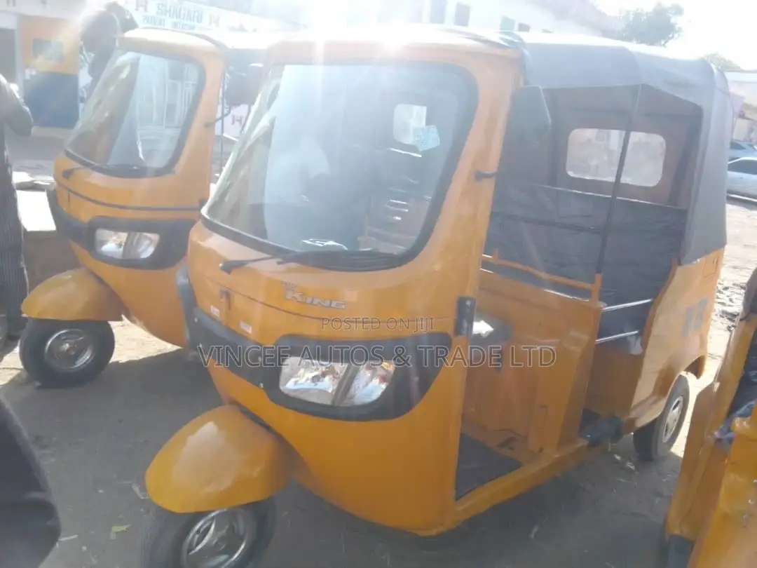 TVS King Deluxe Plus iTouch Start 2022 Yellow