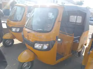 TVS King Cargo 2022 Yellow