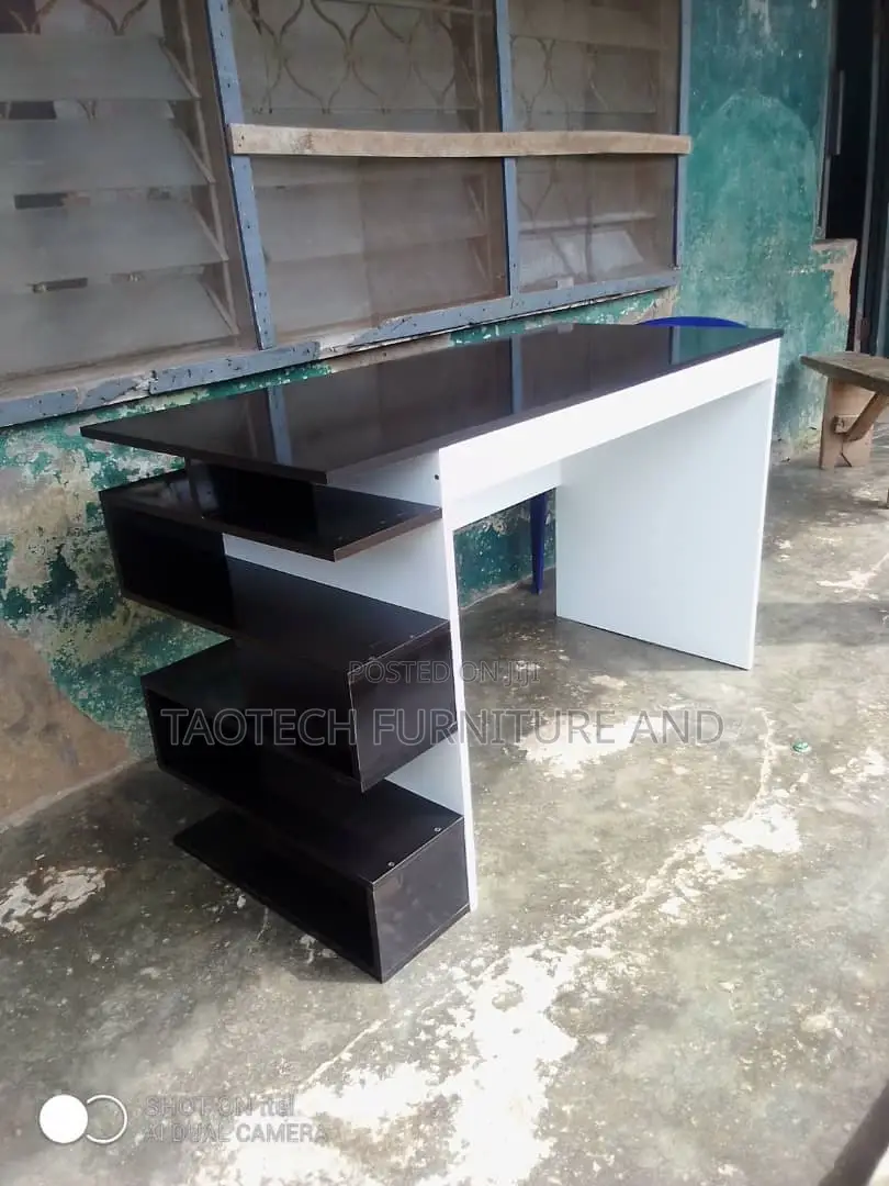 Standard Office Table