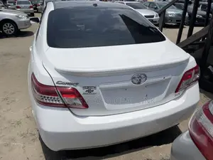 Toyota Camry 2010 White