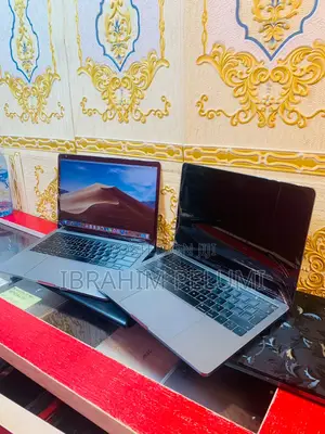 Laptop Apple MacBook Pro 2017 8GB Intel Core I5 SSD 256GB
