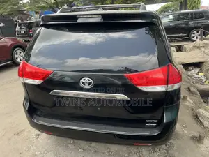 Toyota Sienna Limited 7 Passenger 2011 Black