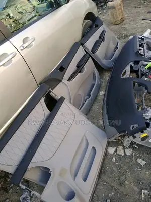 Toyota Sienna Interior Design Dashboard and Door Mat