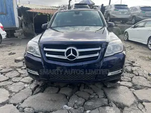 Mercedes-Benz GLK-Class 2012 Blue