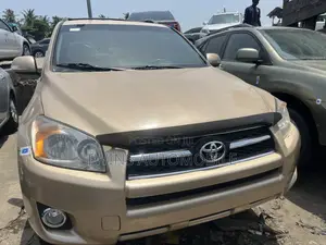 Toyota RAV4 2.5 Limited 4x4 2010 Gold