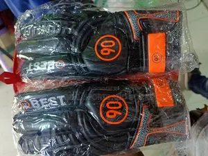 High Quality Goalkeeper Gloves