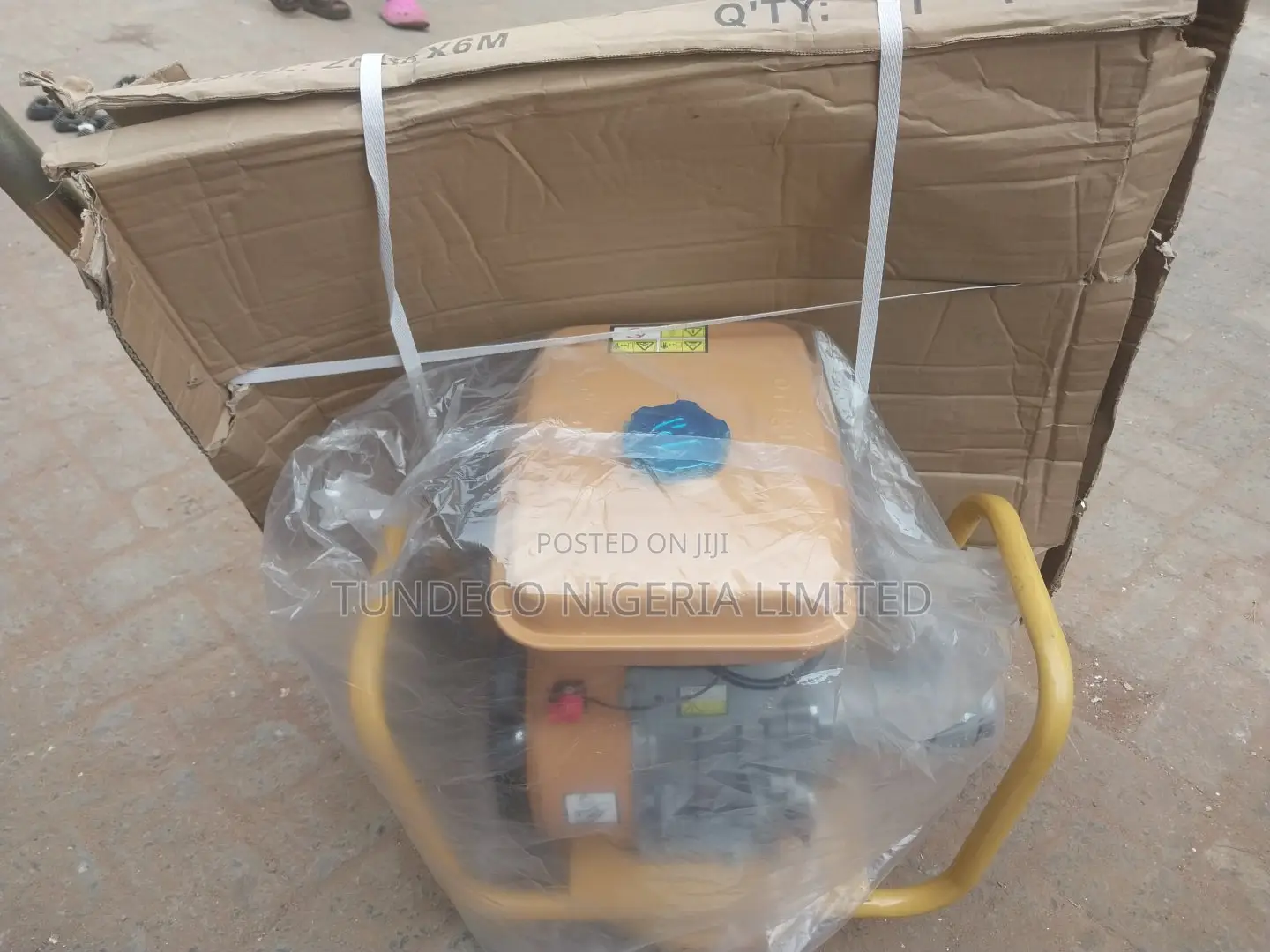 Poker Vibrator Machine
