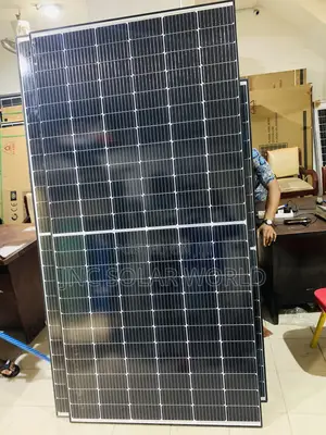 650w Solar Panels Canadians Mono 144 Cell