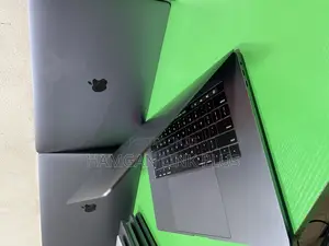 Laptop Apple MacBook Pro 2019 16GB Intel Core i9 SSD 512GB
