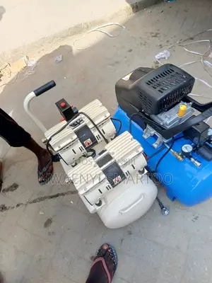 Oilles 25litres Electric Compressor Machine