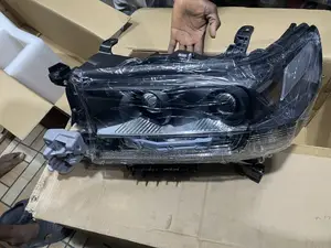 Head Lamp Land Cruiser 2018
