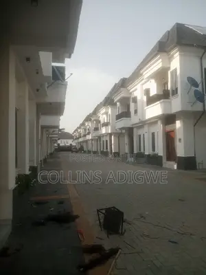 4bdrm Duplex in Service Estate, Chevron for sale