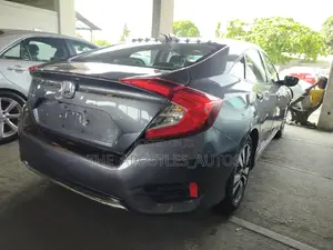 Honda Civic 2019 Gray