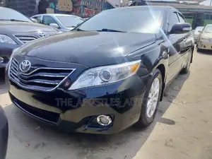 Toyota Camry 2010 Gray