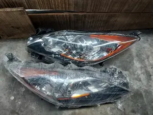 Headlight Mazda 3 2009