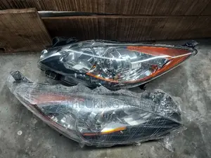 Headlight Mazda 3 2009