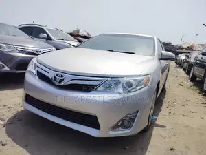 Toyota Camry 2014 Silver