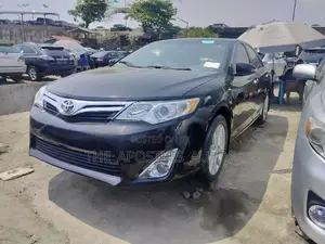 Photo - Toyota Camry 2013 Black