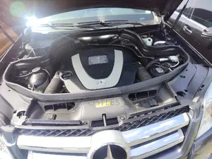 Mercedes-Benz GLK-Class 350 4MATIC 2011 Gray