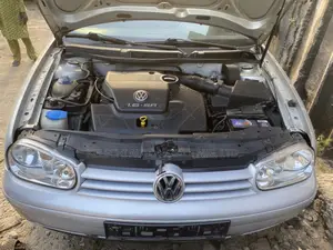Volkswagen Golf 2004 Silver