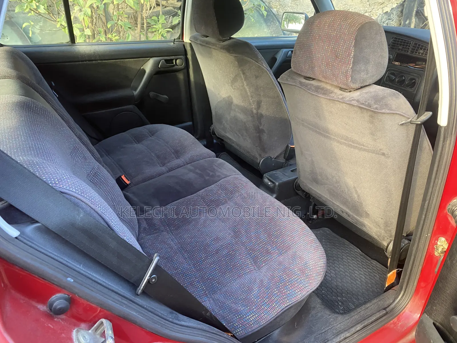 Volkswagen Golf 2003 Red