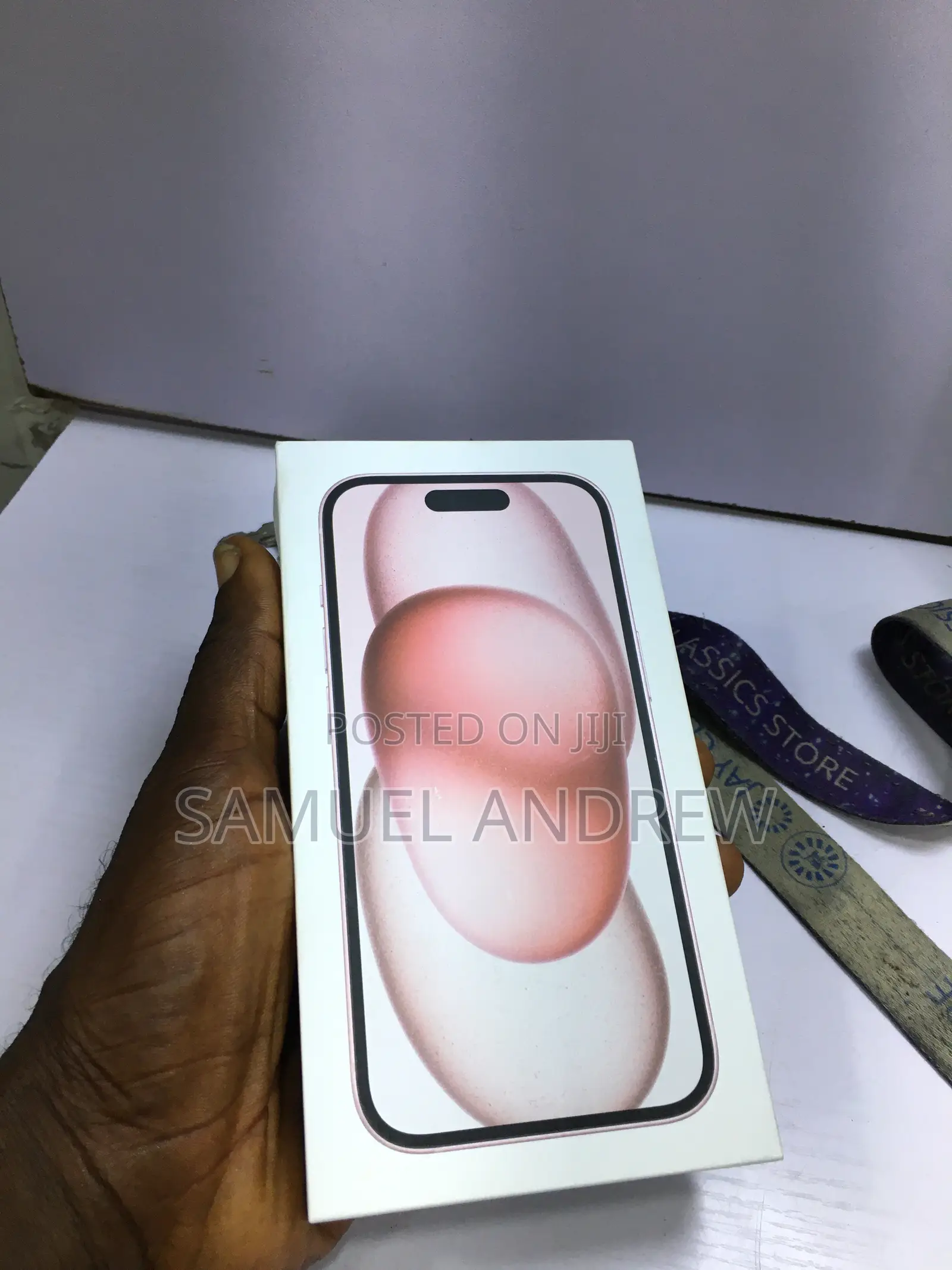 New Apple iPhone 15 128 GB Pink