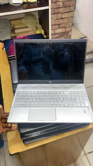 Laptop HP Pavilion 15 8GB Intel Core I5 SSD 256GB