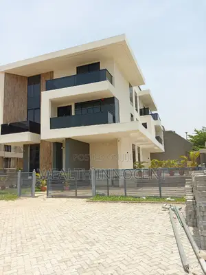 6bdrm Duplex in Guzape District for sale