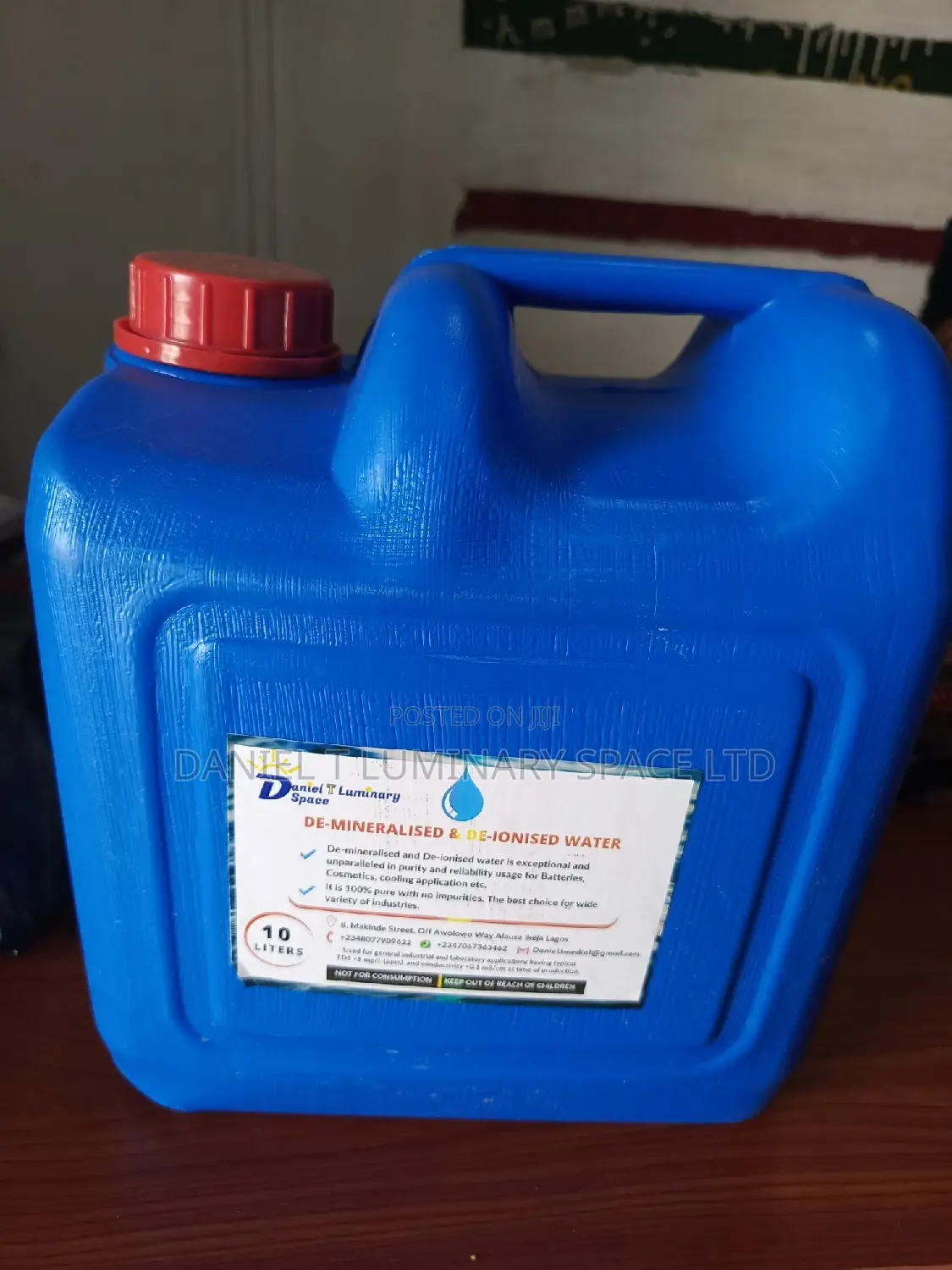 Distilled And Demineralized Water For Organic Use
