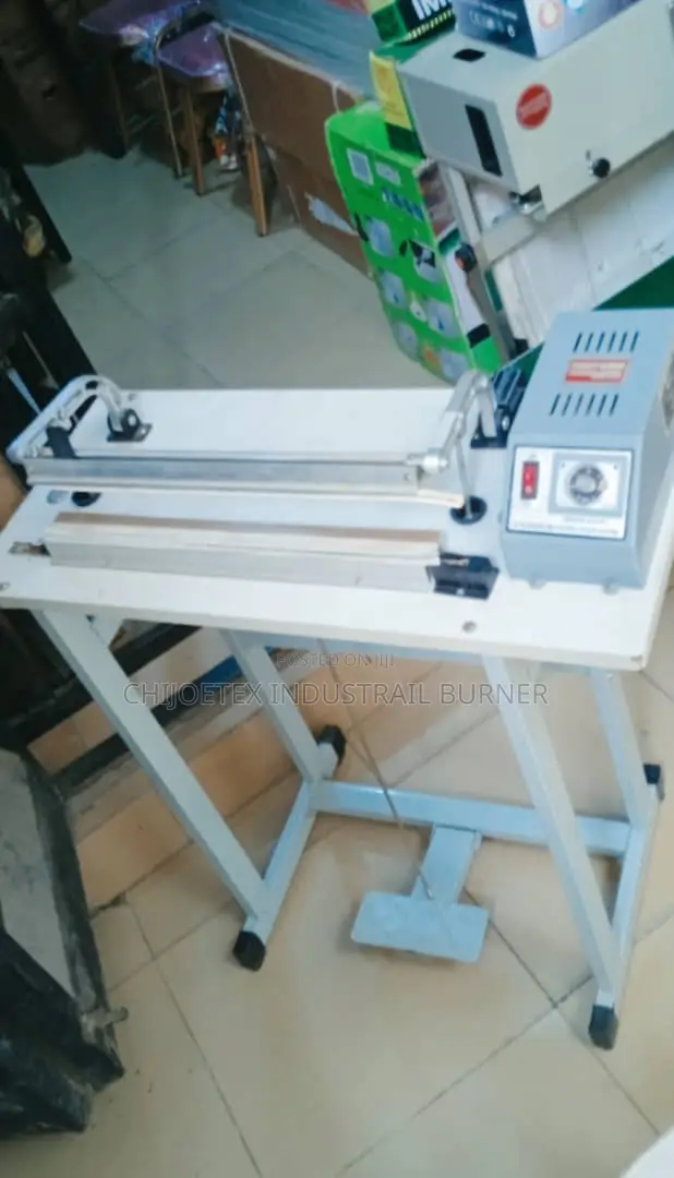 Industrial Nylon Sealing and Cutting Machine